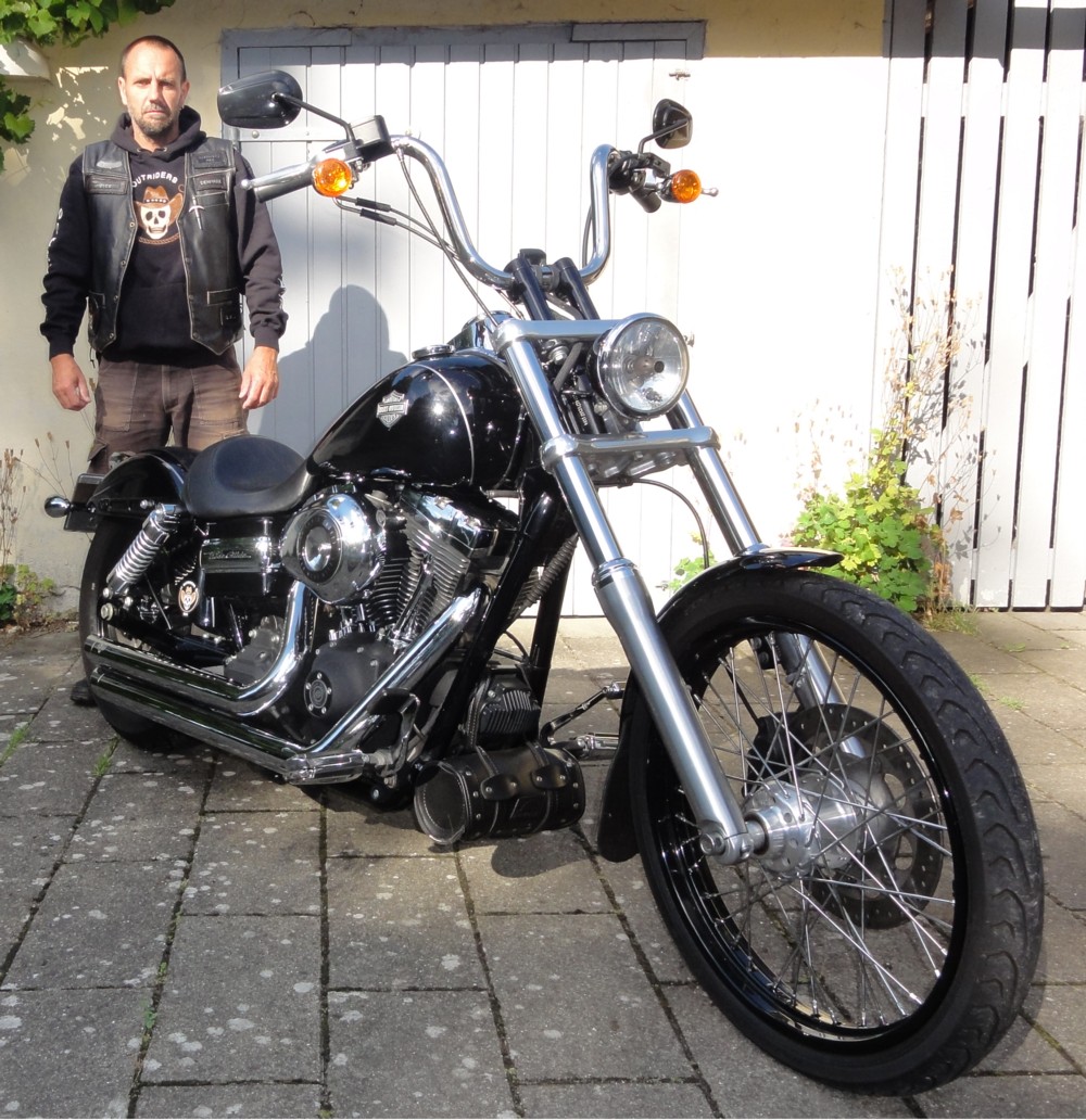 Picture of Chromes Wide Glide